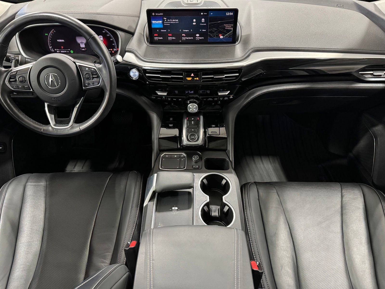 Used 2023 Acura MDX w/ Technology Package AWD/4WD image 38