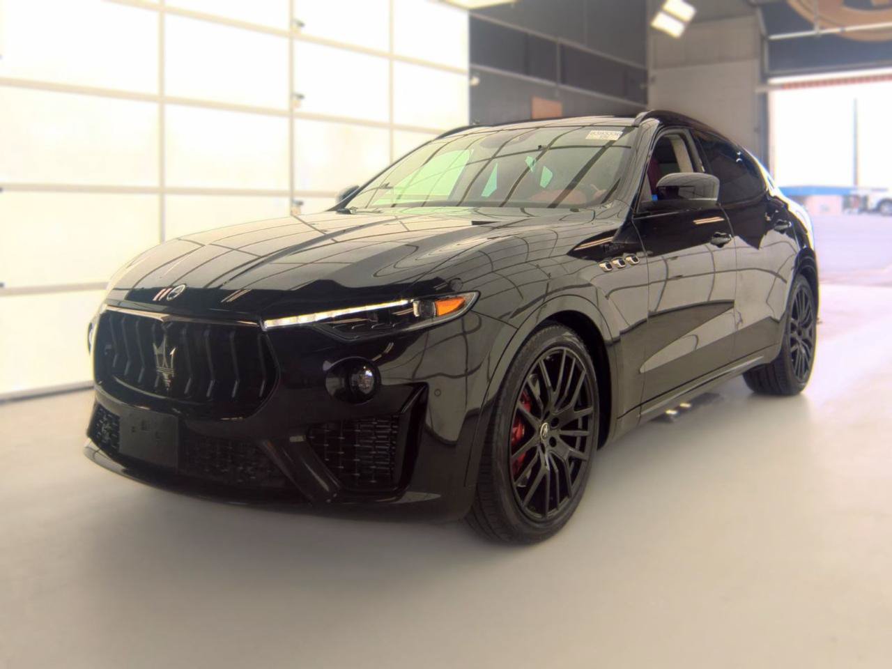 Used 2023 Maserati Levante Modena AWD/4WD image 5