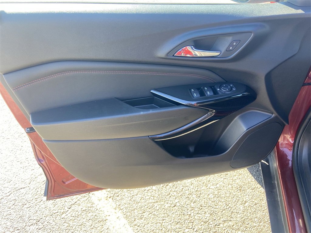 Certified 2024 Chevrolet Trax RS image 21