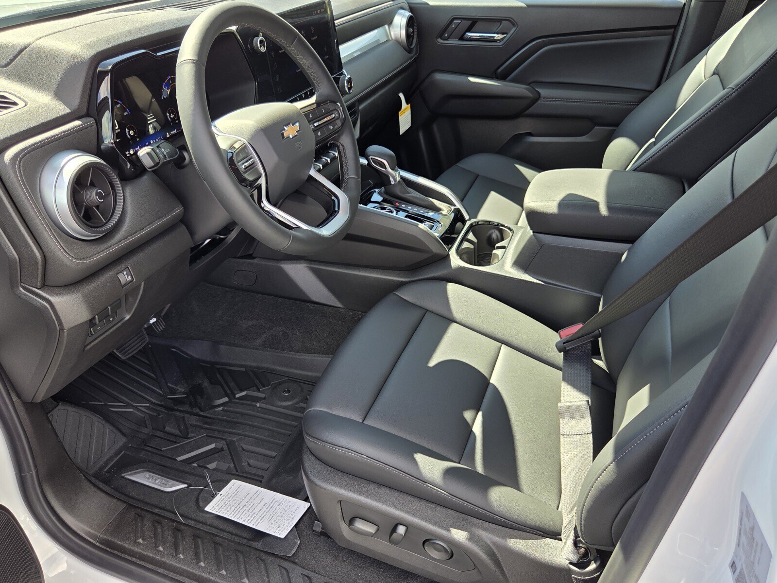 New 2026 Chevrolet Colorado LT w/ LT Convenience Package AWD/4WD image 5