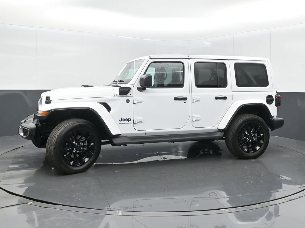 Used 2025 Jeep Wrangler Unlimited Sahara image 4
