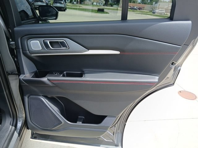 Used 2026 Ford Explorer ST w/ Sun And Sound Package AWD/4WD image 32