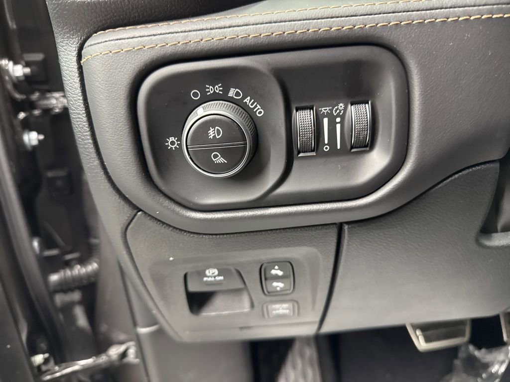 Used 2026 RAM 1500 Tungsten image 24
