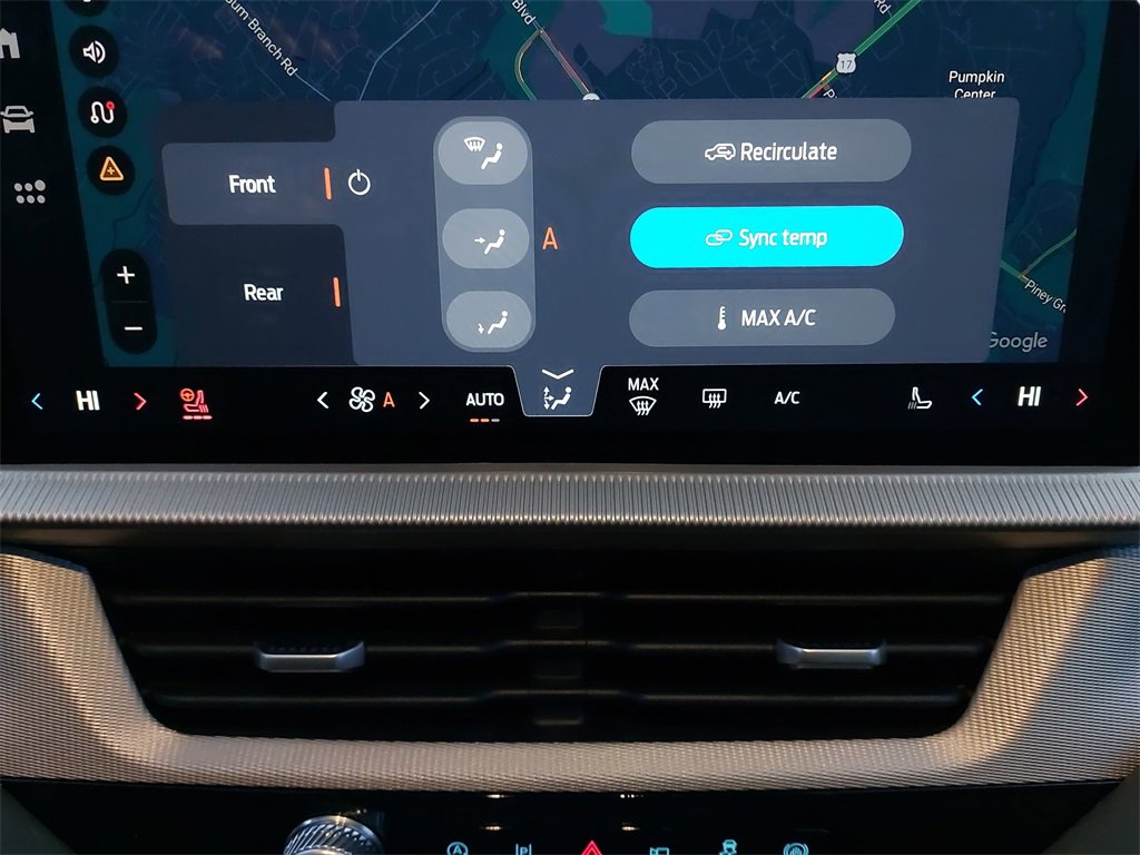 Used 2025 Ford Explorer Active w/ Active Comfort Package image 17