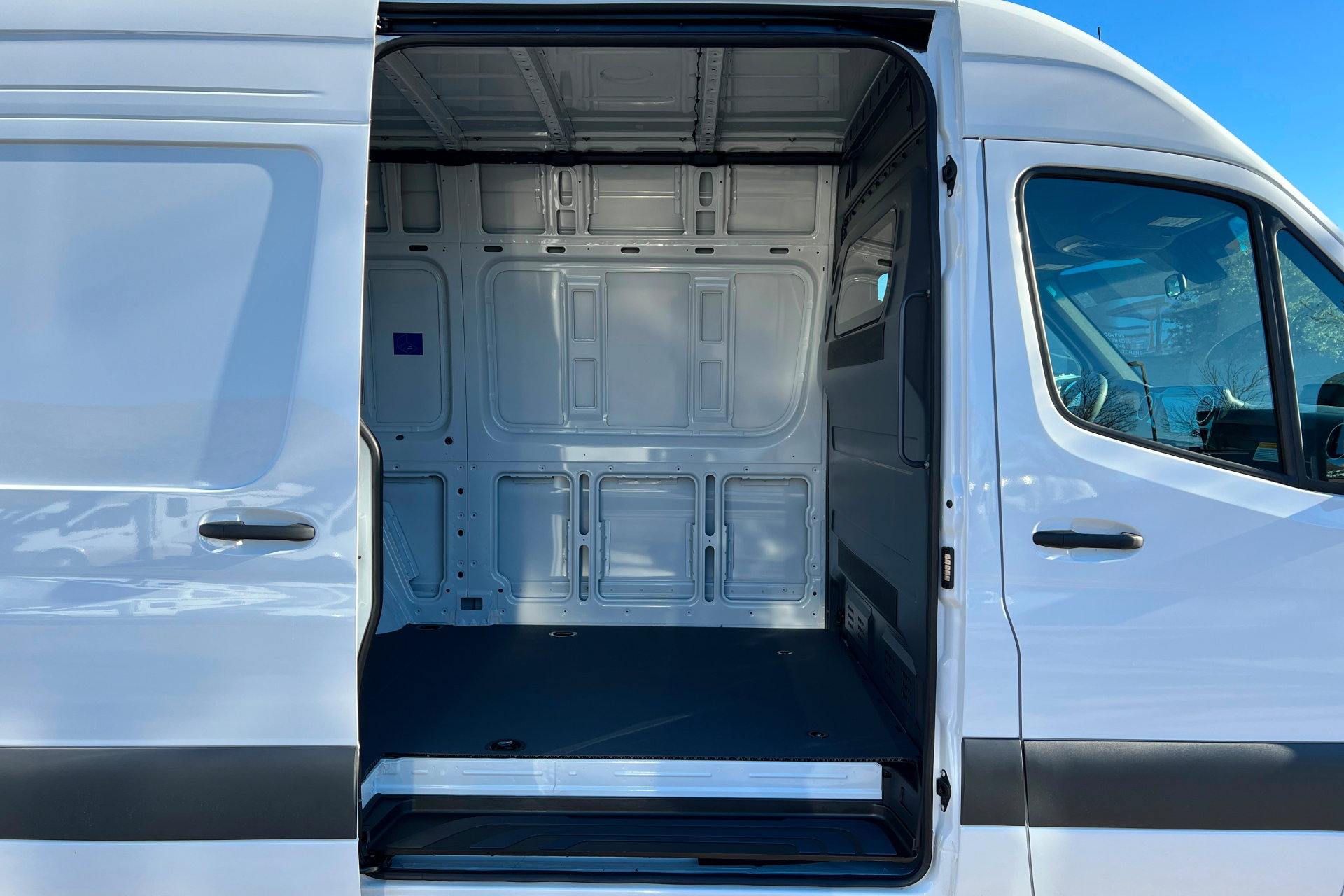 New 2026 Mercedes-Benz Sprinter 2500 image 14