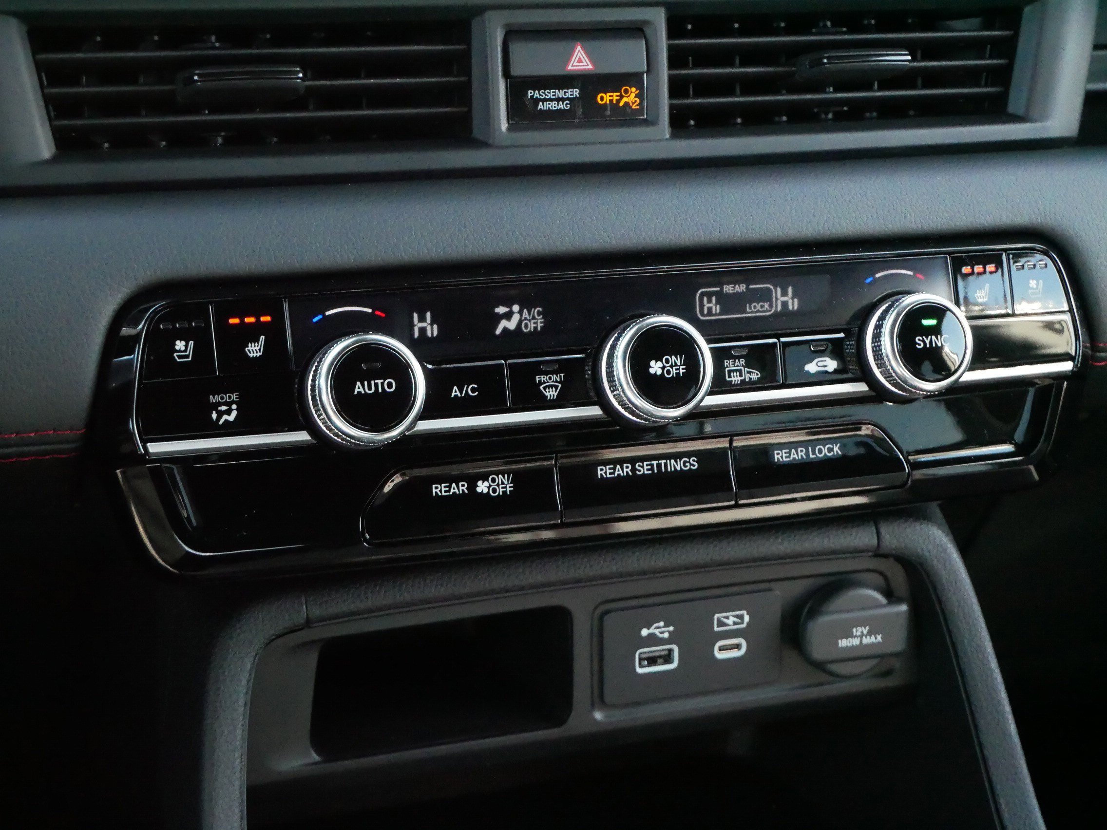 Certified 2025 Honda Pilot Black Edition image 25