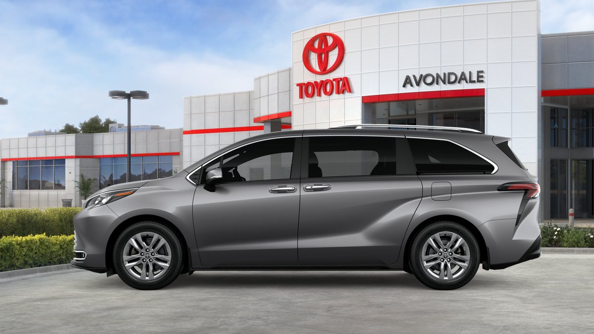 New 2026 Toyota Sienna Limited FWD image 4