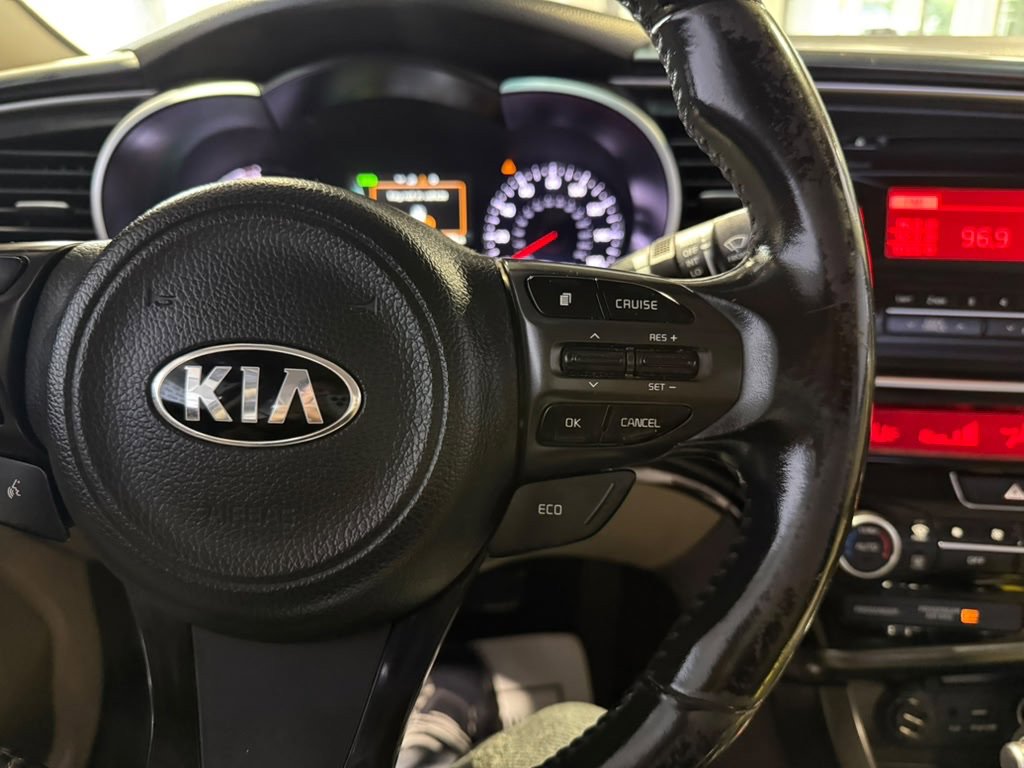 Used 2015 Kia Optima LX FWD image 10