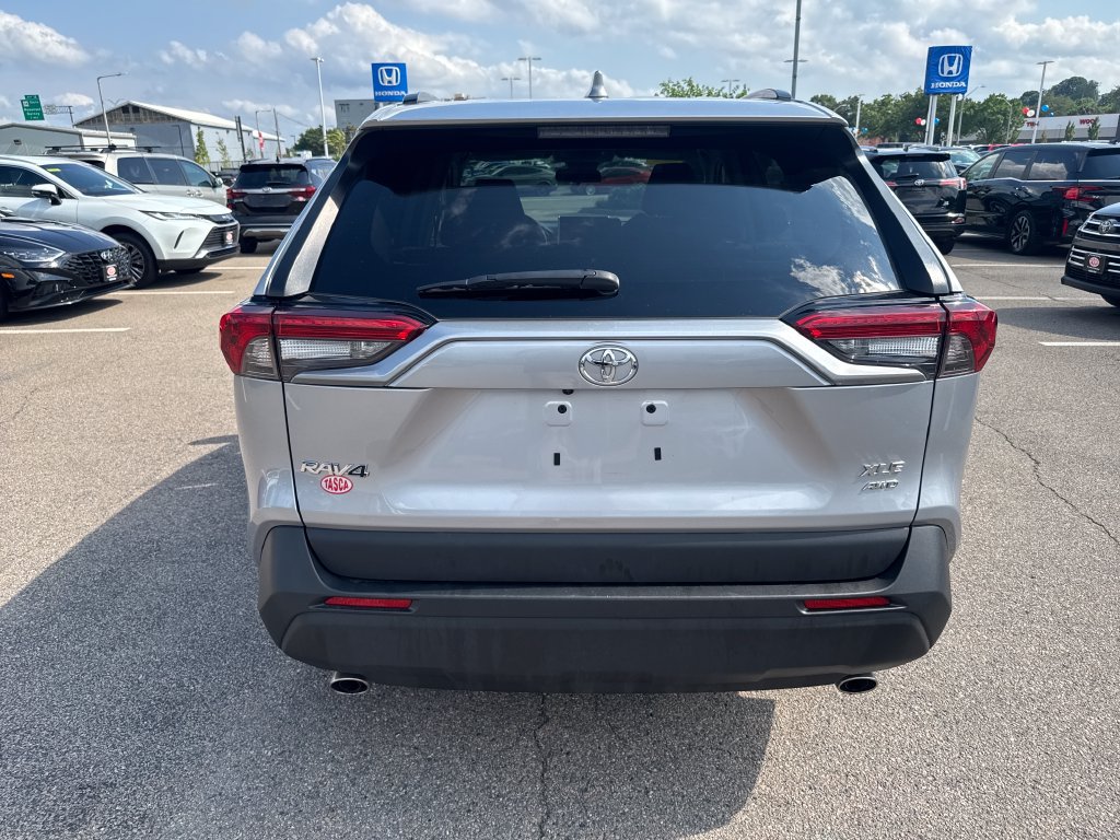 Used 2025 Toyota RAV4 XLE AWD/4WD image 6