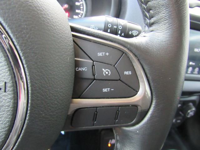 Used 2019 Jeep Renegade Limited image 35