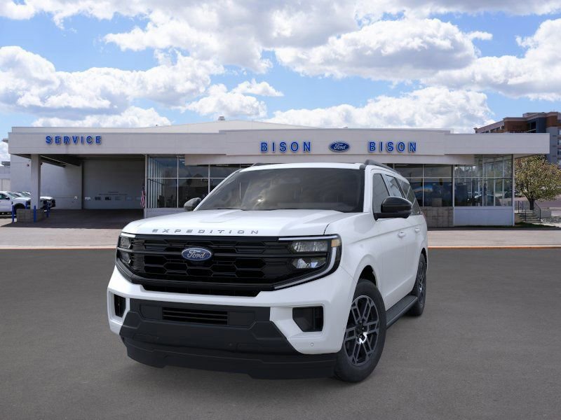 New 2025 Ford Expedition Active image 2
