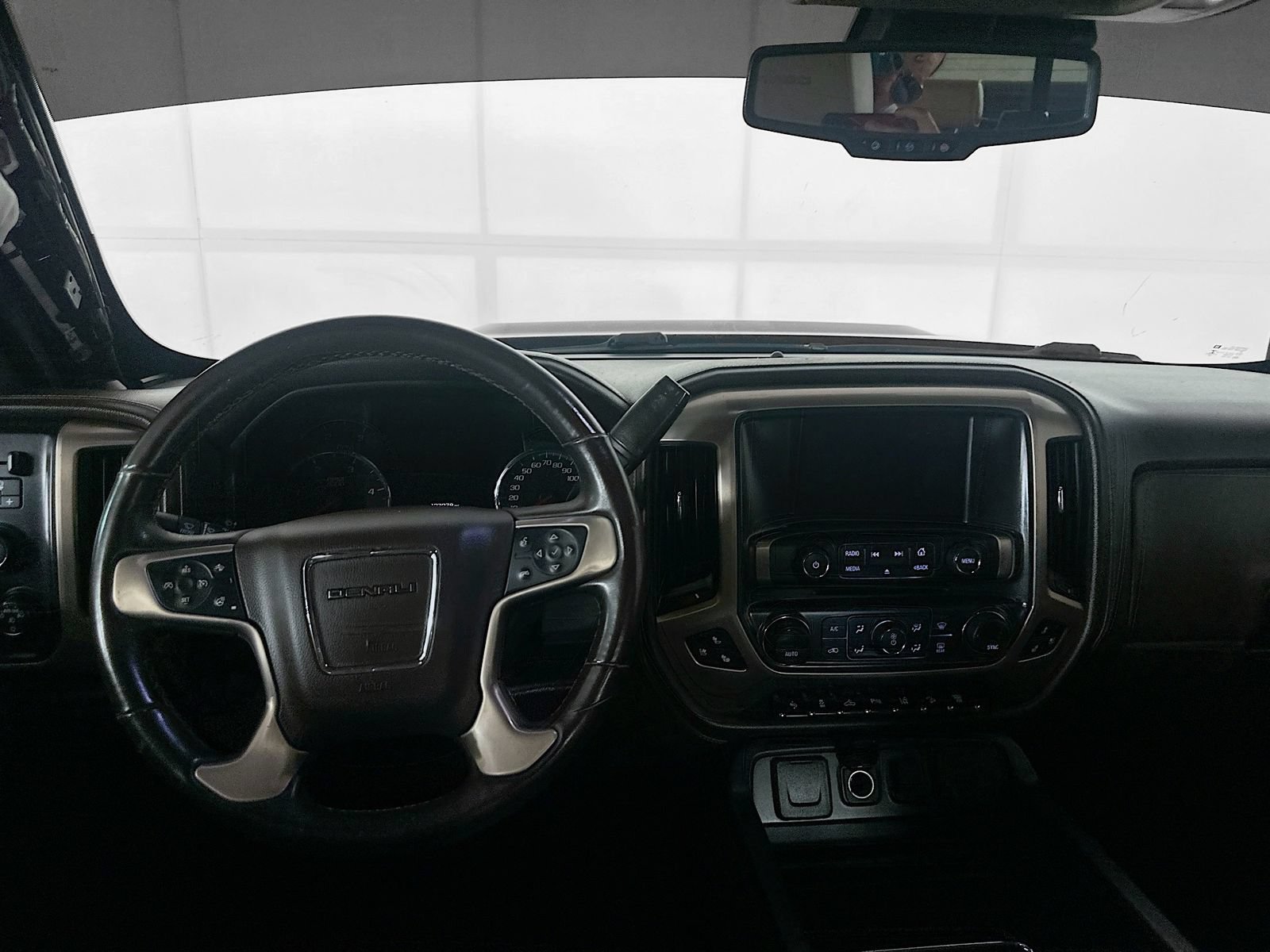 Used 2019 GMC Sierra 2500 Denali w/ Duramax Plus Package AWD/4WD image 23