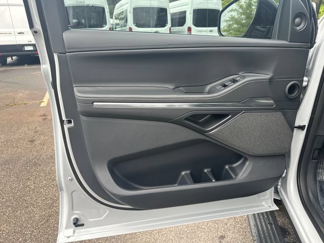 New 2026 Lincoln Navigator Reserve AWD/4WD image 11