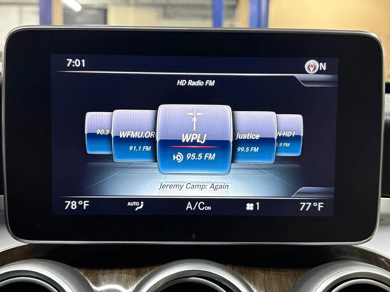 Used 2018 Mercedes-Benz C 300 4MATIC Sedan image 14