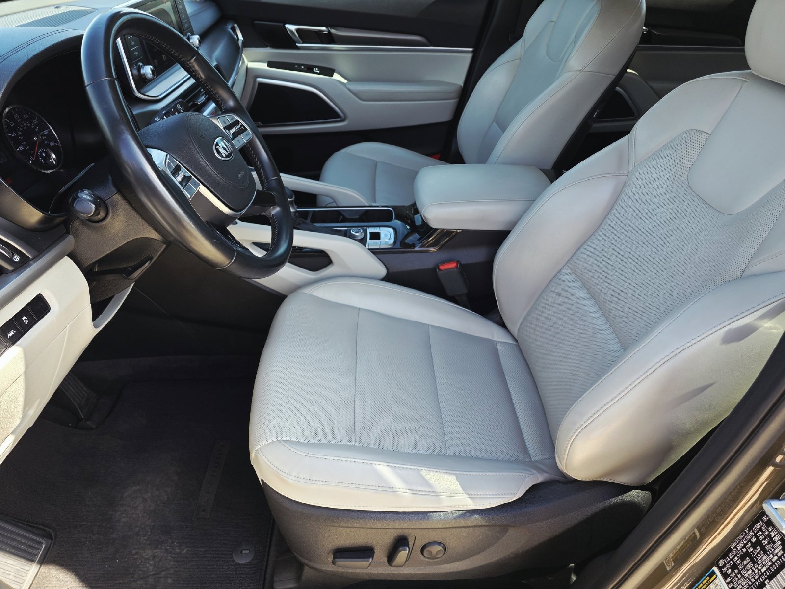 Used 2020 Kia Telluride S FWD image 12