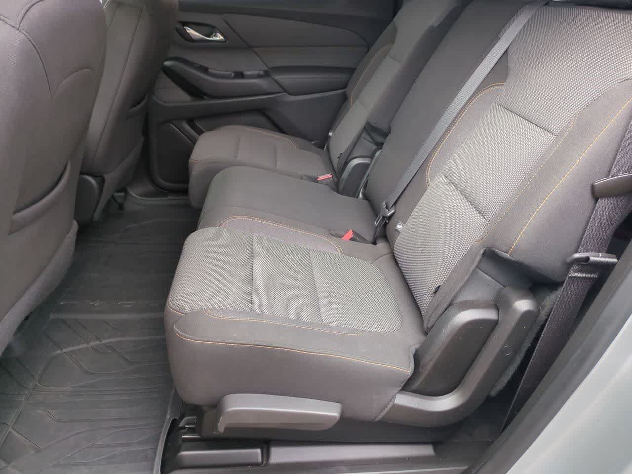 Used 2019 Chevrolet Traverse LS FWD image 18