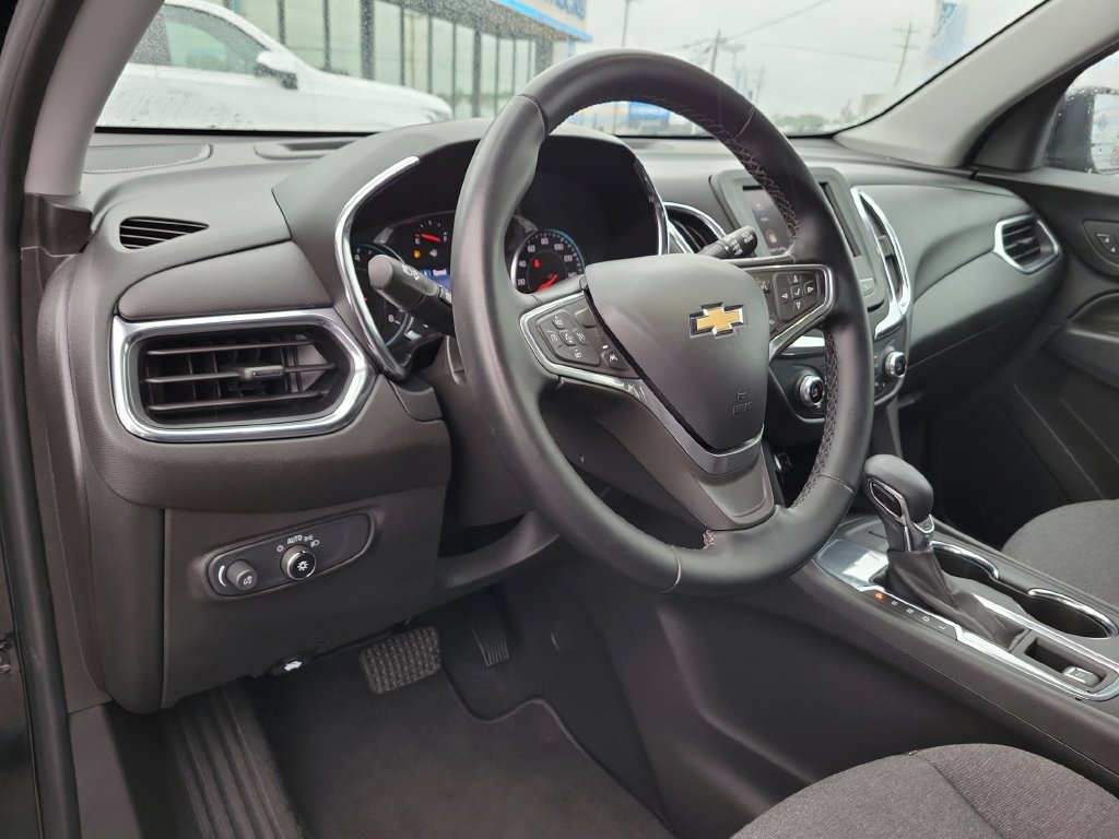 Used 2023 Chevrolet Equinox LT FWD image 24