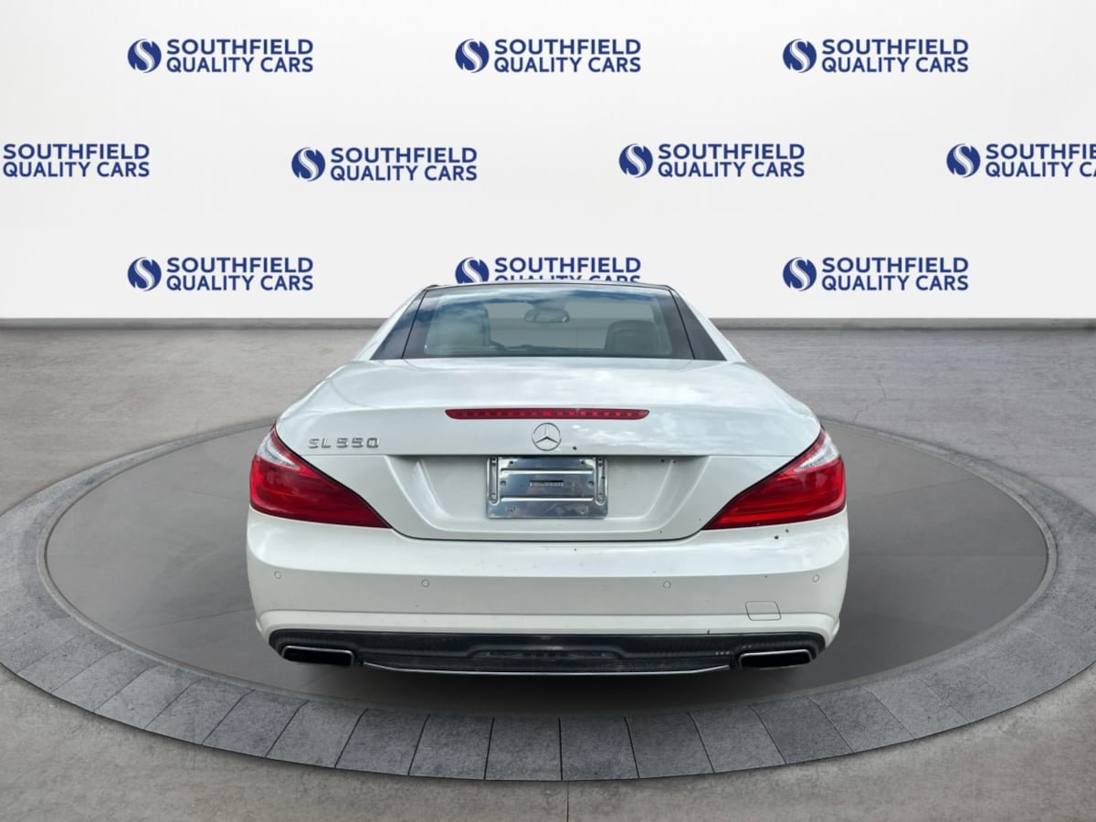Used 2013 Mercedes-Benz SL 550 image 5