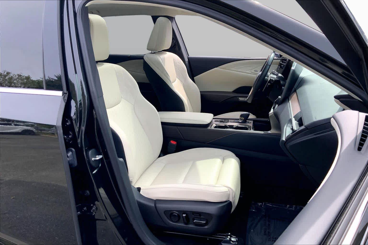 Used 2024 Lexus RX 350 AWD w/ Convenience Package image 9