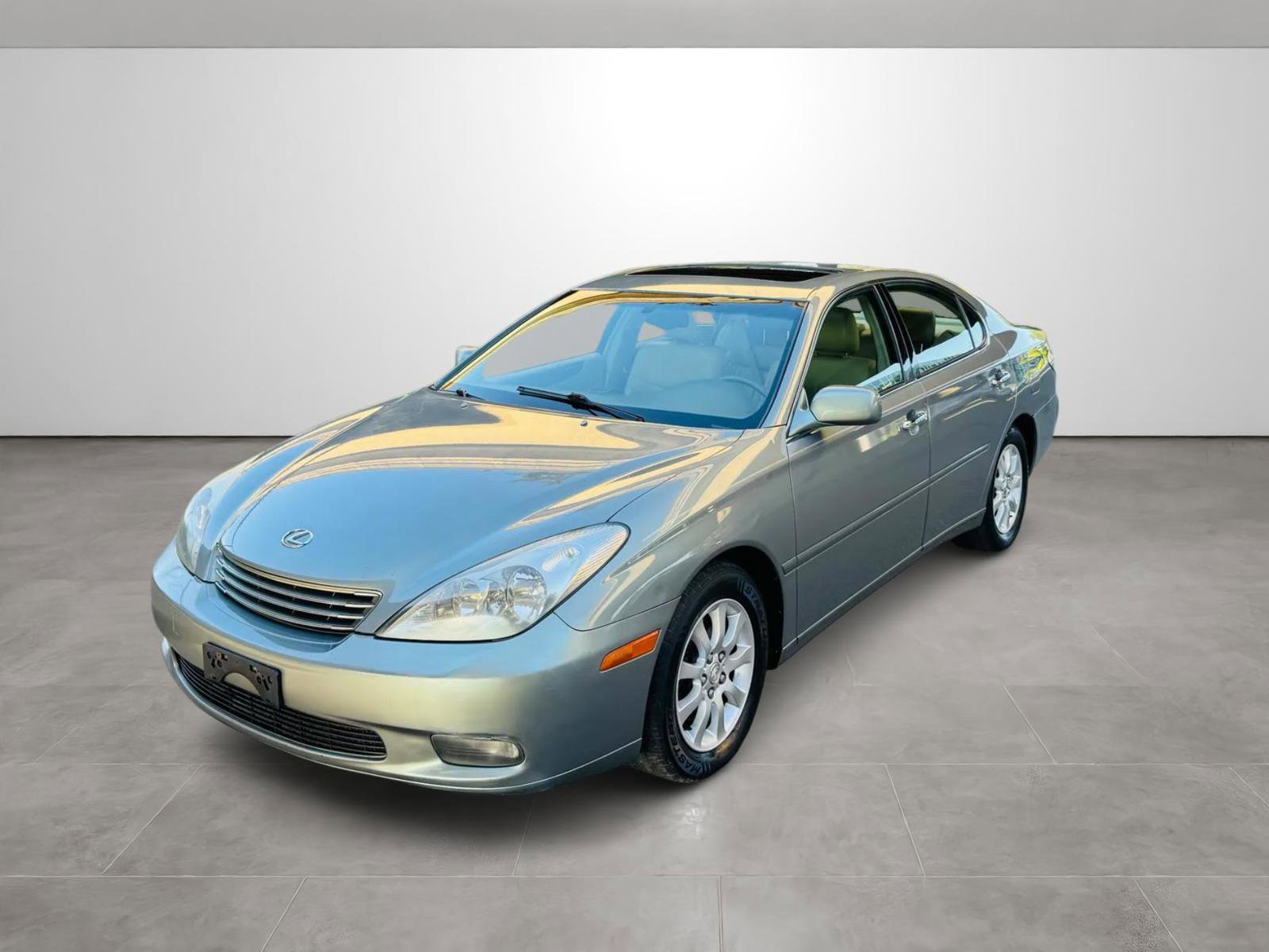 Used 2003 Lexus ES 330 FWD image 1