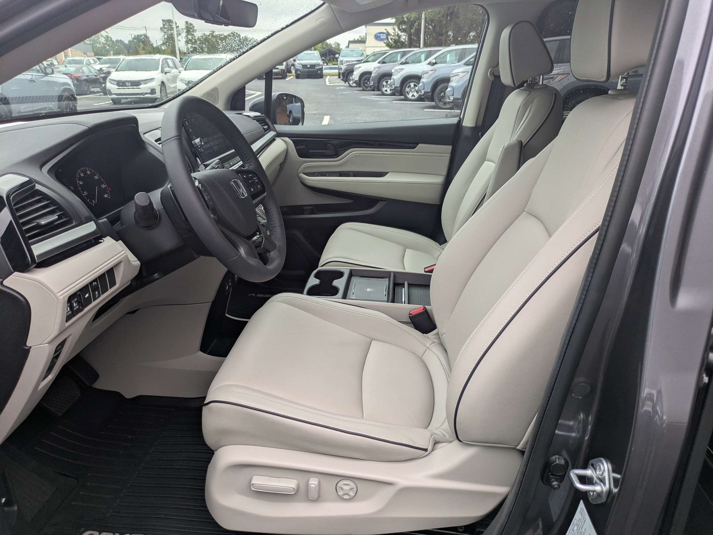 Certified 2026 Honda Odyssey Touring image 27