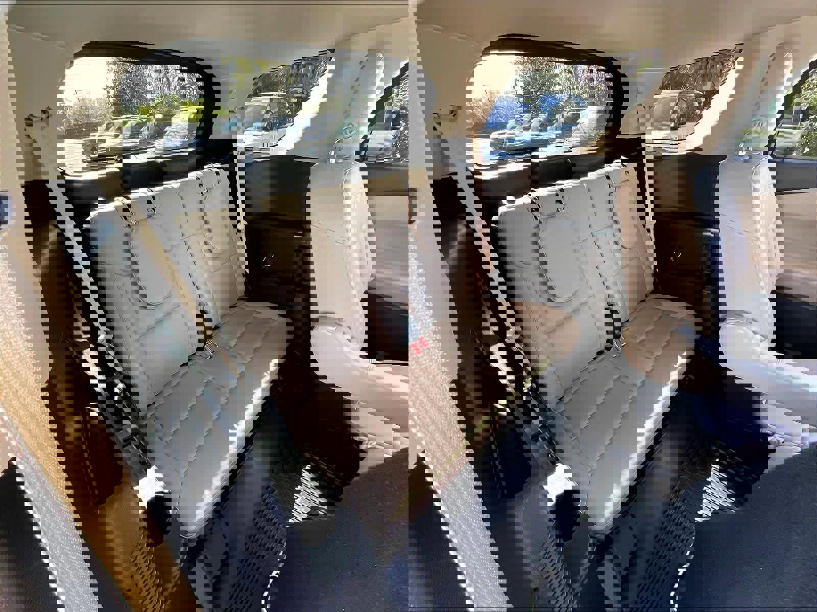 Used 2020 Ford Explorer XLT w/ Equipment Group 202A image 29