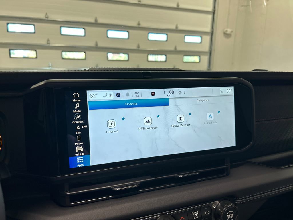 New 2026 Jeep Wrangler Unlimited Rubicon w/ Technology Group image 21