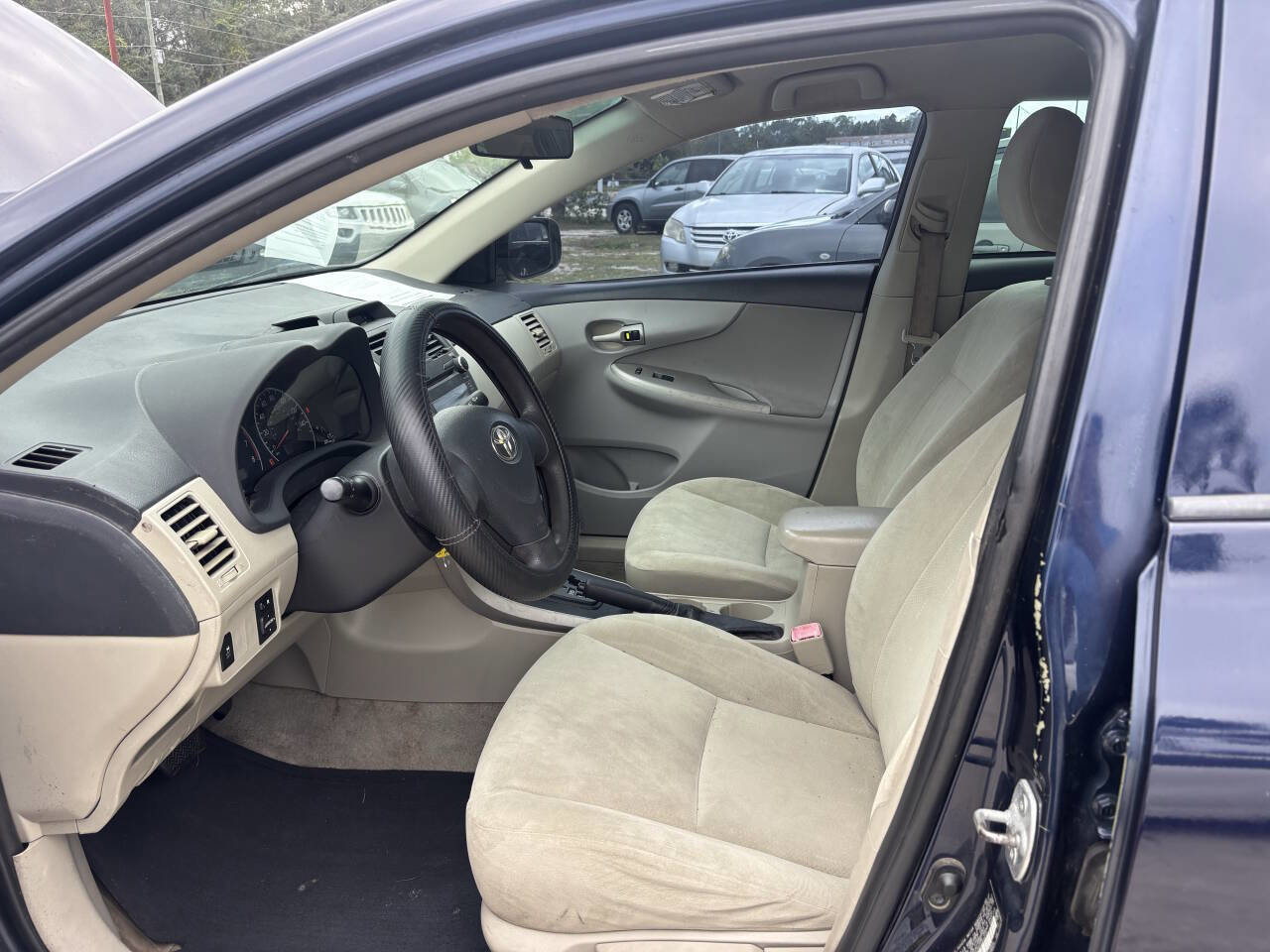 Used 2013 Toyota Corolla L FWD image 13