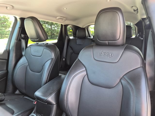 Used 2022 Jeep Cherokee Latitude Lux AWD/4WD image 16