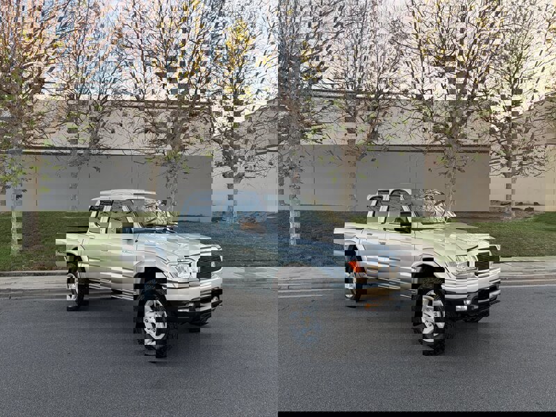 Used 2003 Toyota Tacoma PreRunner image 10