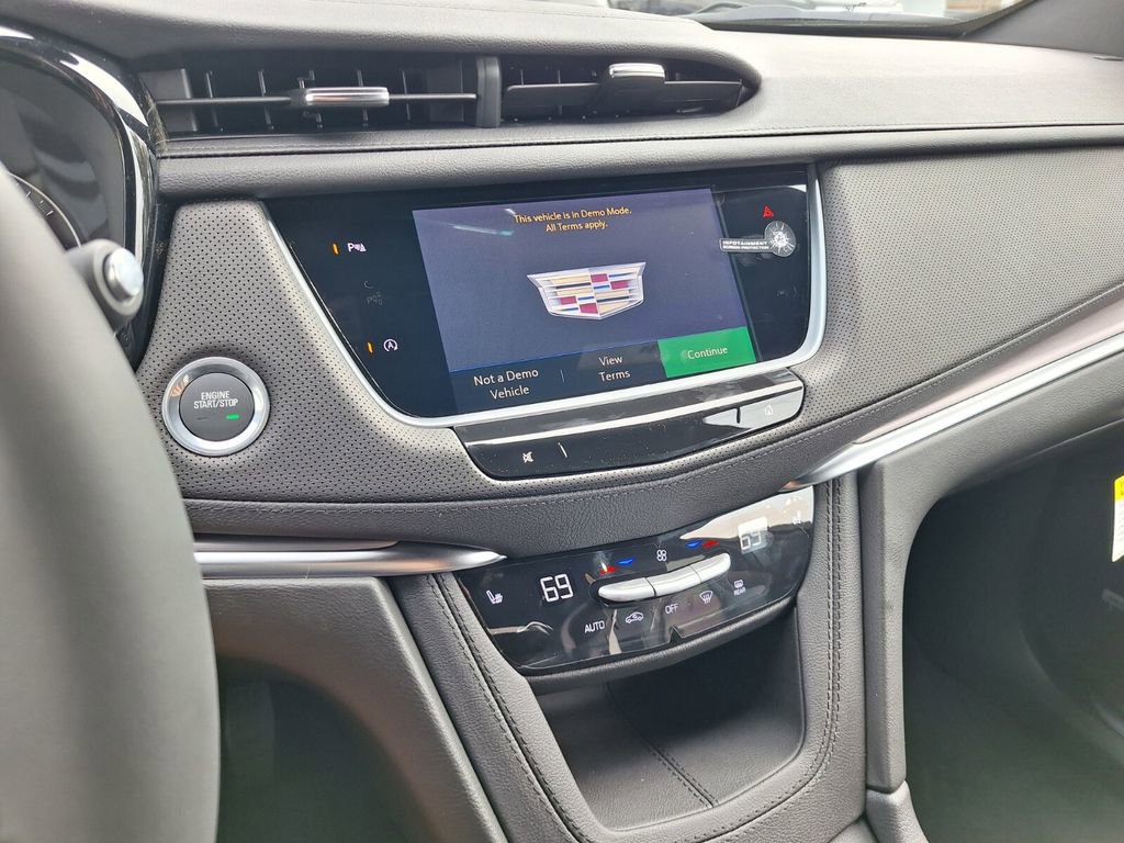 New 2026 Cadillac XT5 Luxury w/ LPO, Floor Liner Package image 12