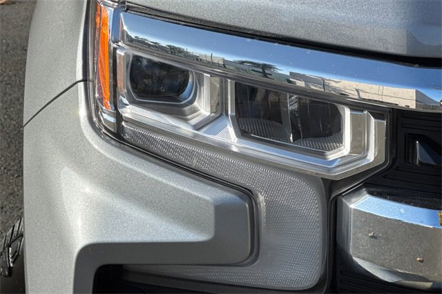 Used 2025 Chevrolet Silverado 1500 LT image 44