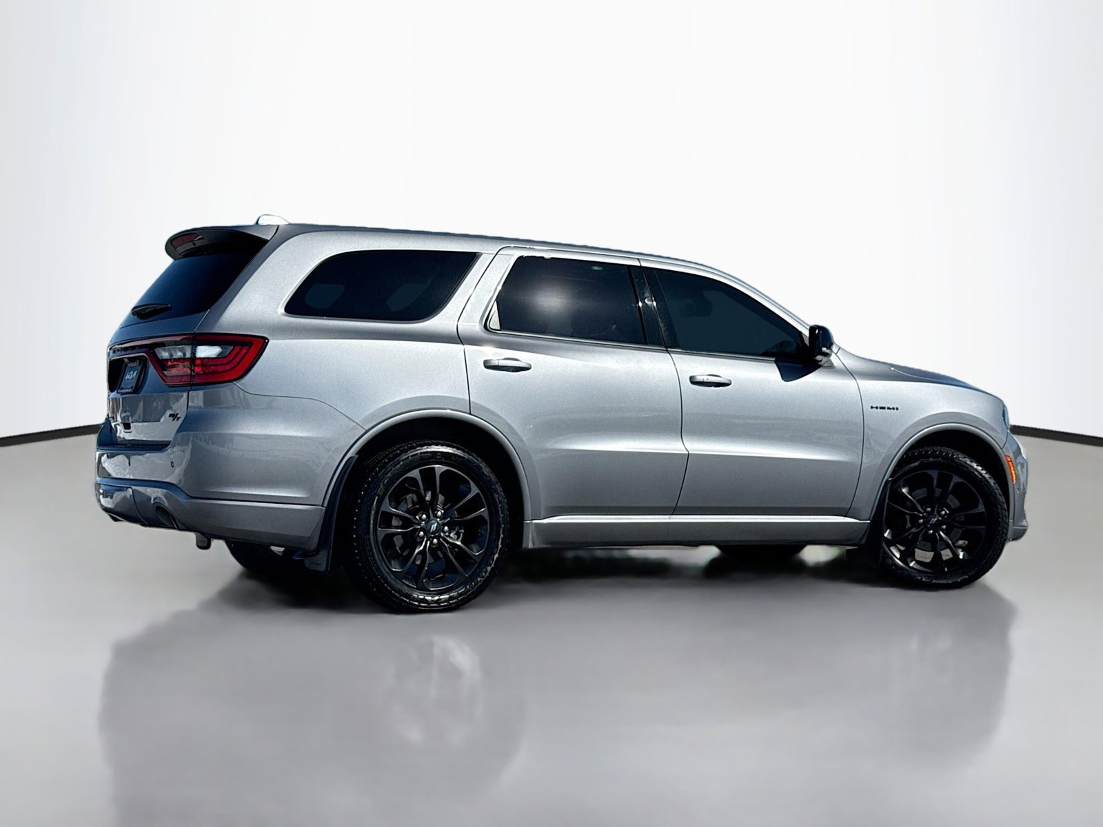 Used 2021 Dodge Durango R/T w/ Blacktop Package image 2