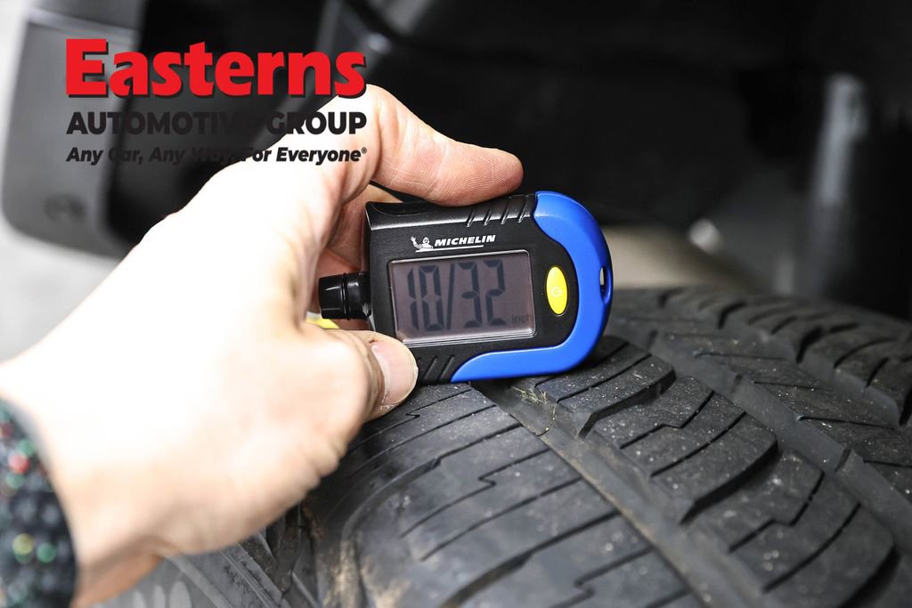 Used 2023 Jeep Wrangler Unlimited Sahara AWD/4WD image 31