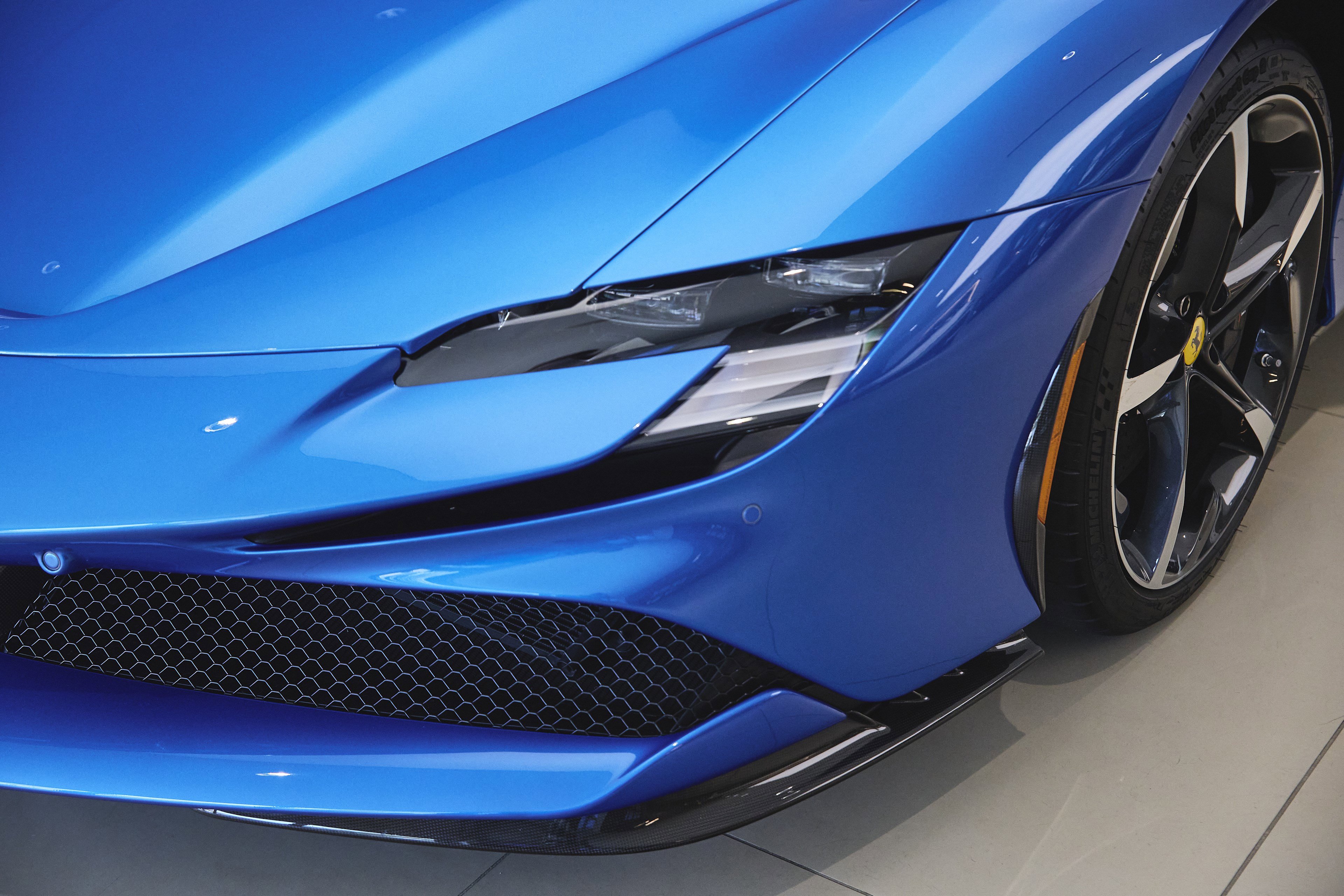 Used 2023 Ferrari SF90 Spider image 70