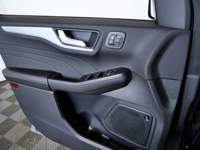 Certified 2023 Ford Escape Platinum w/ Premium Technology Package AWD/4WD image 25
