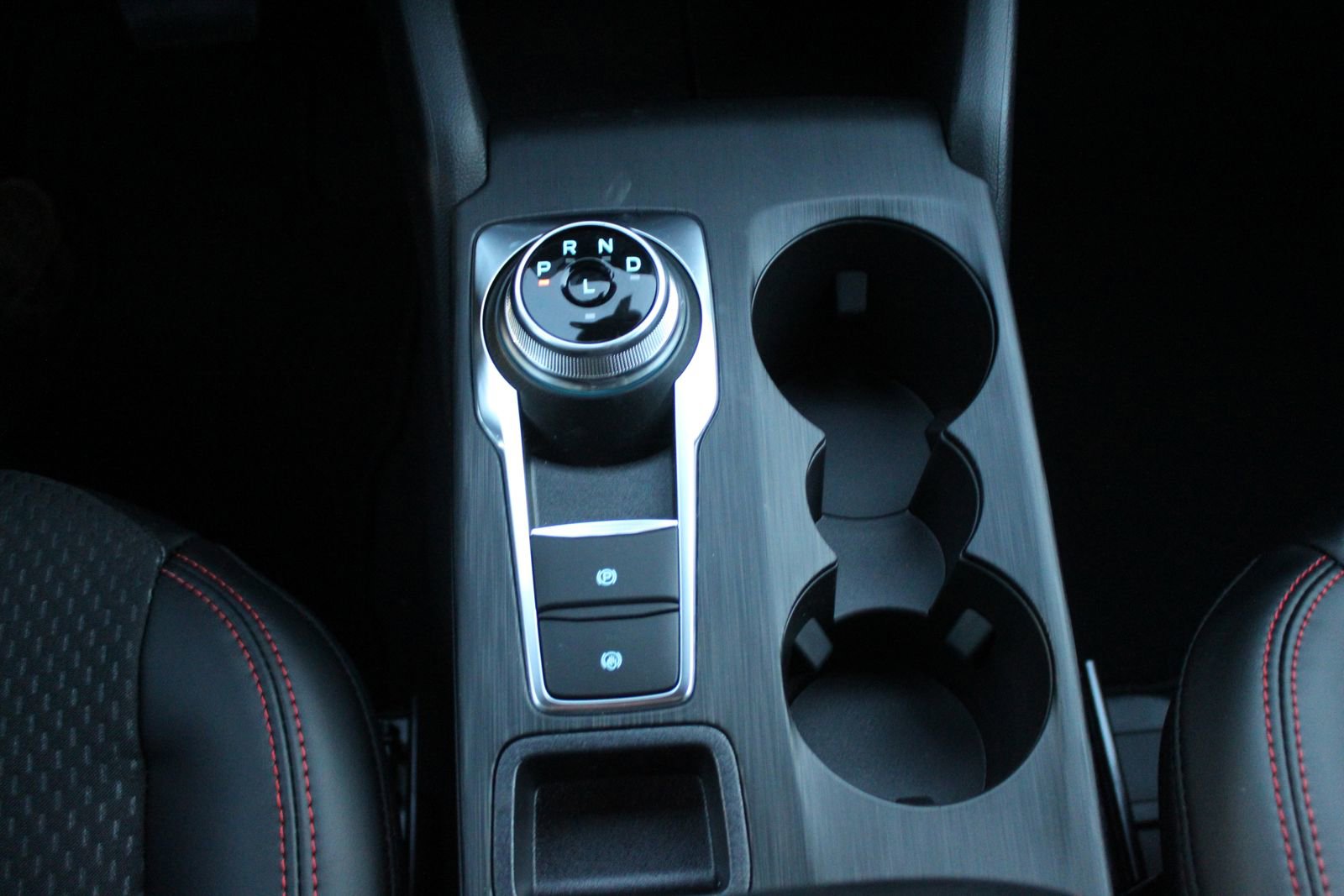 New 2026 Ford Escape ST-Line w/ Tech Pack #1 image 27