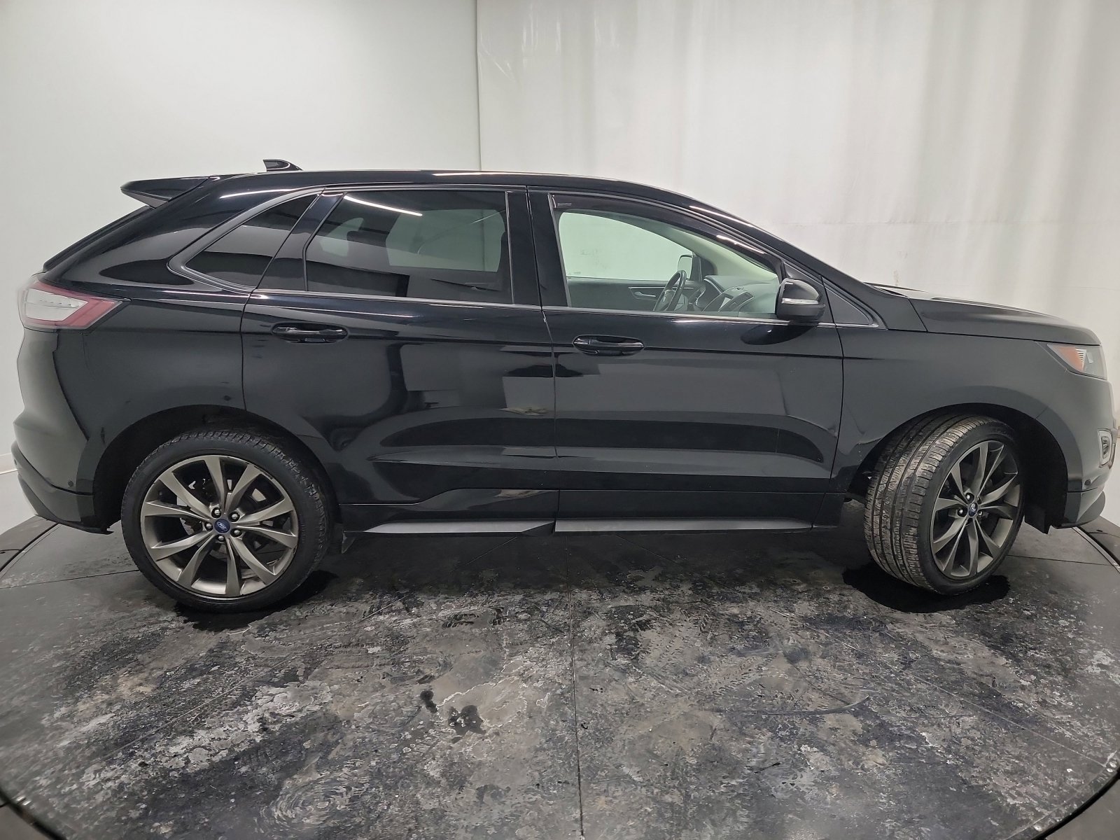Used 2018 Ford Edge Sport w/ Equipment Group 401A image 11