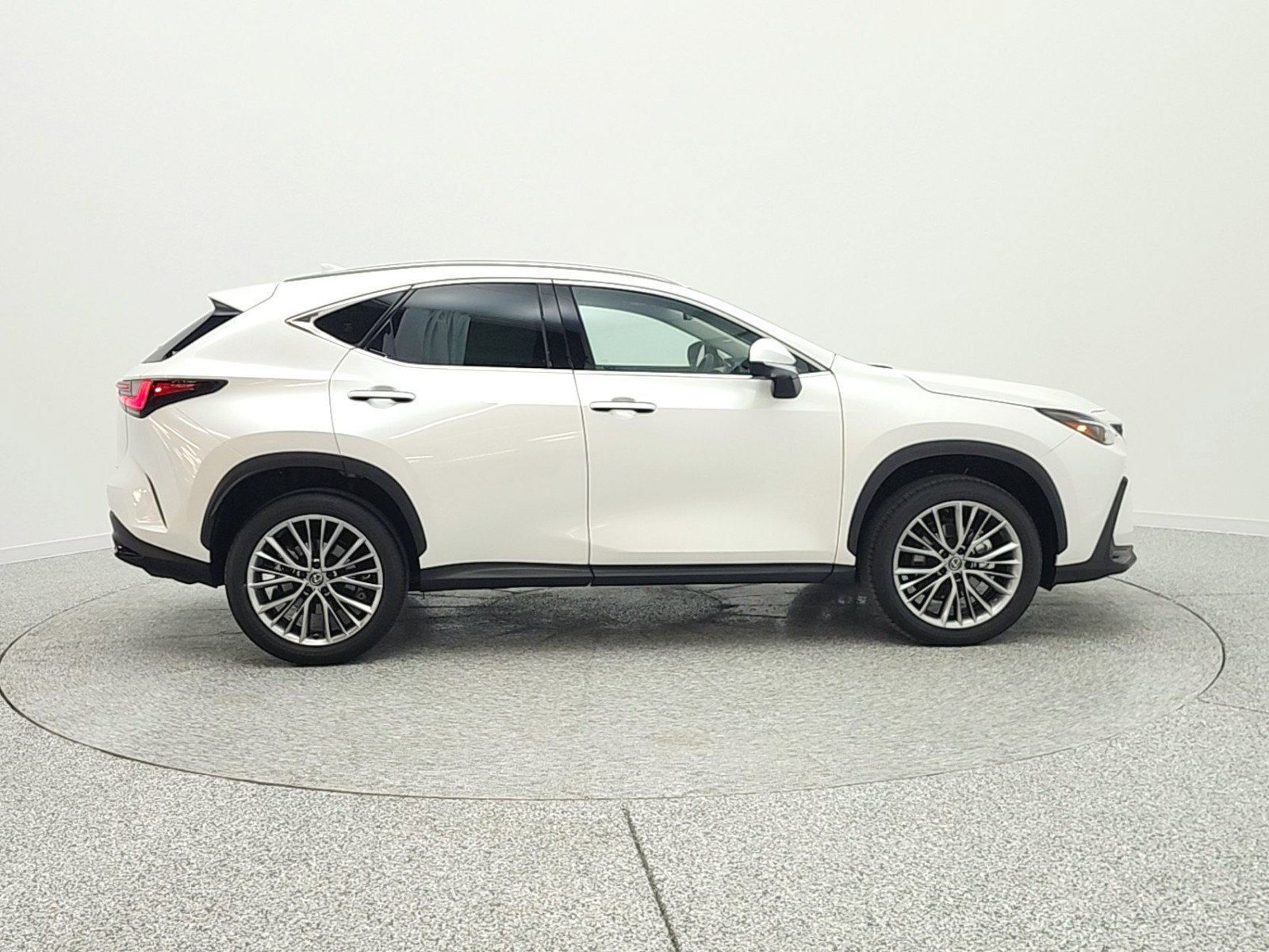 Used 2025 Lexus NX 350 AWD w/ Cold Area Package image 4