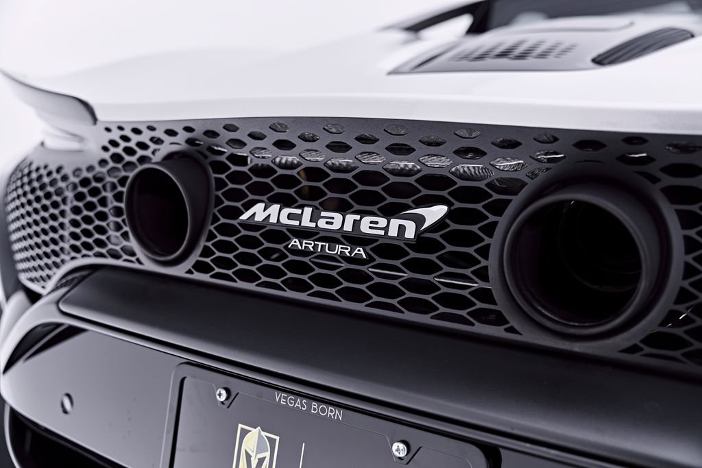 Used 2023 McLaren Artura RWD image 36