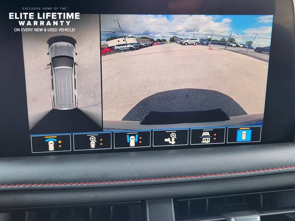 Used 2021 Chevrolet Tahoe RST w/ Luxury Package RWD image 15
