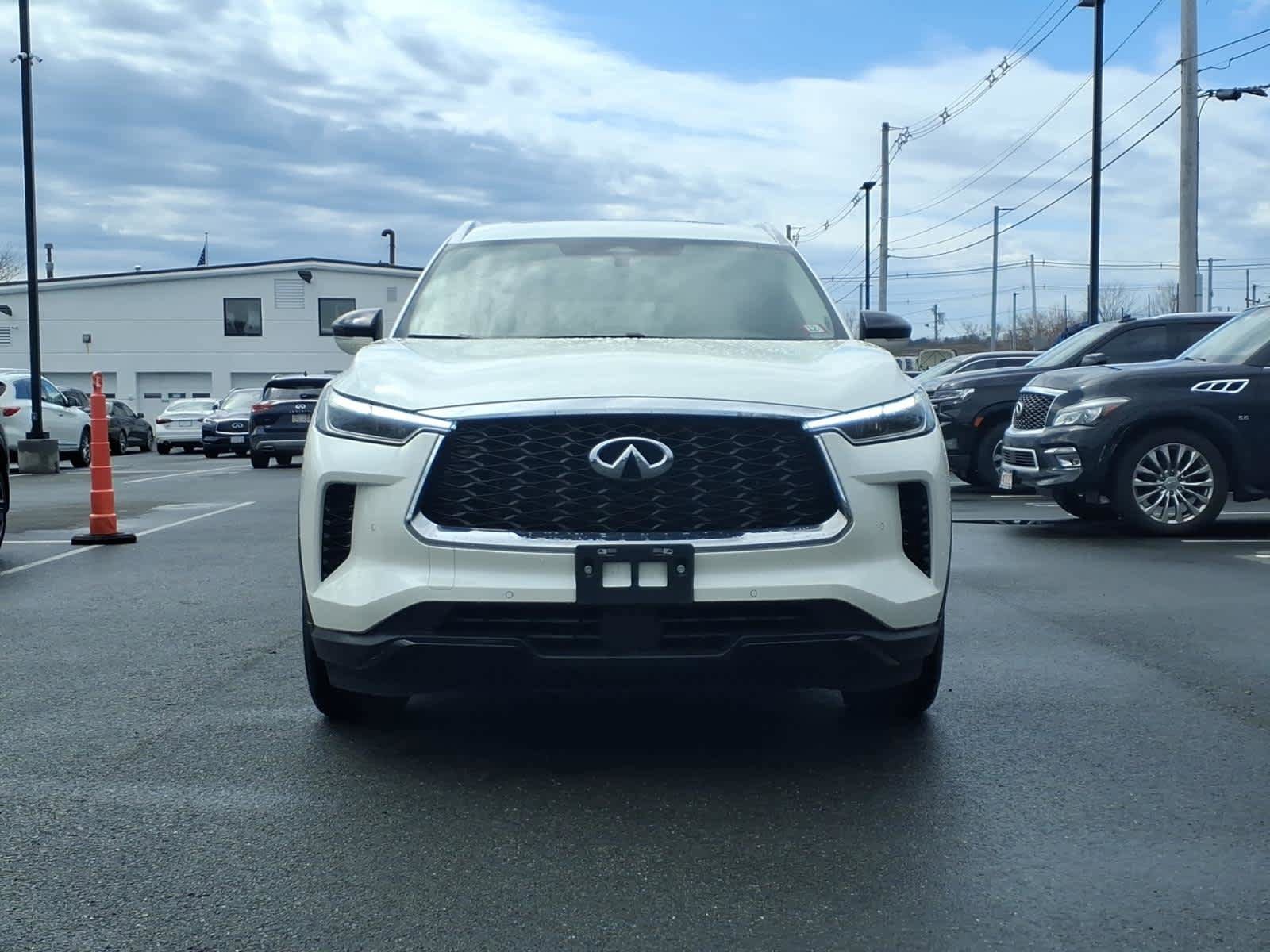 Certified 2024 INFINITI QX60 Luxe image 2