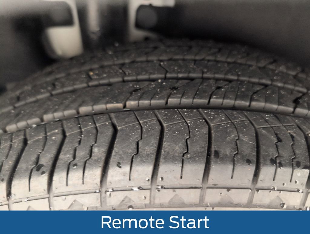 Used 2020 Ford Escape SE Sport image 21