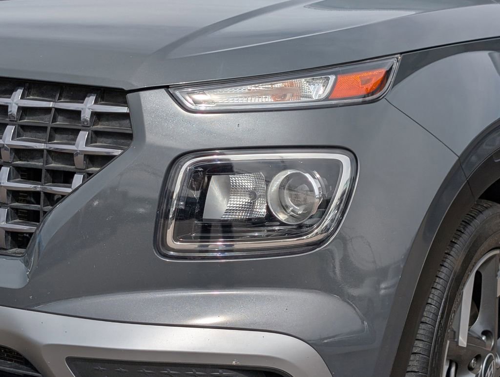Used 2024 Hyundai Venue SEL image 9