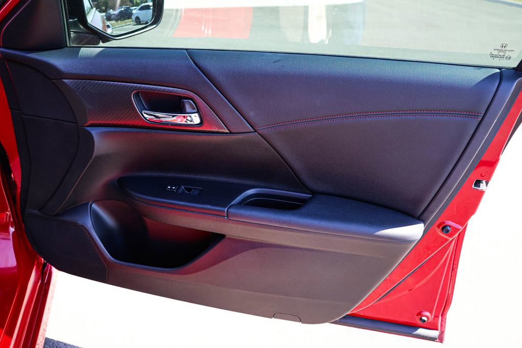 Used 2017 Honda Accord Sport Special Edition image 34