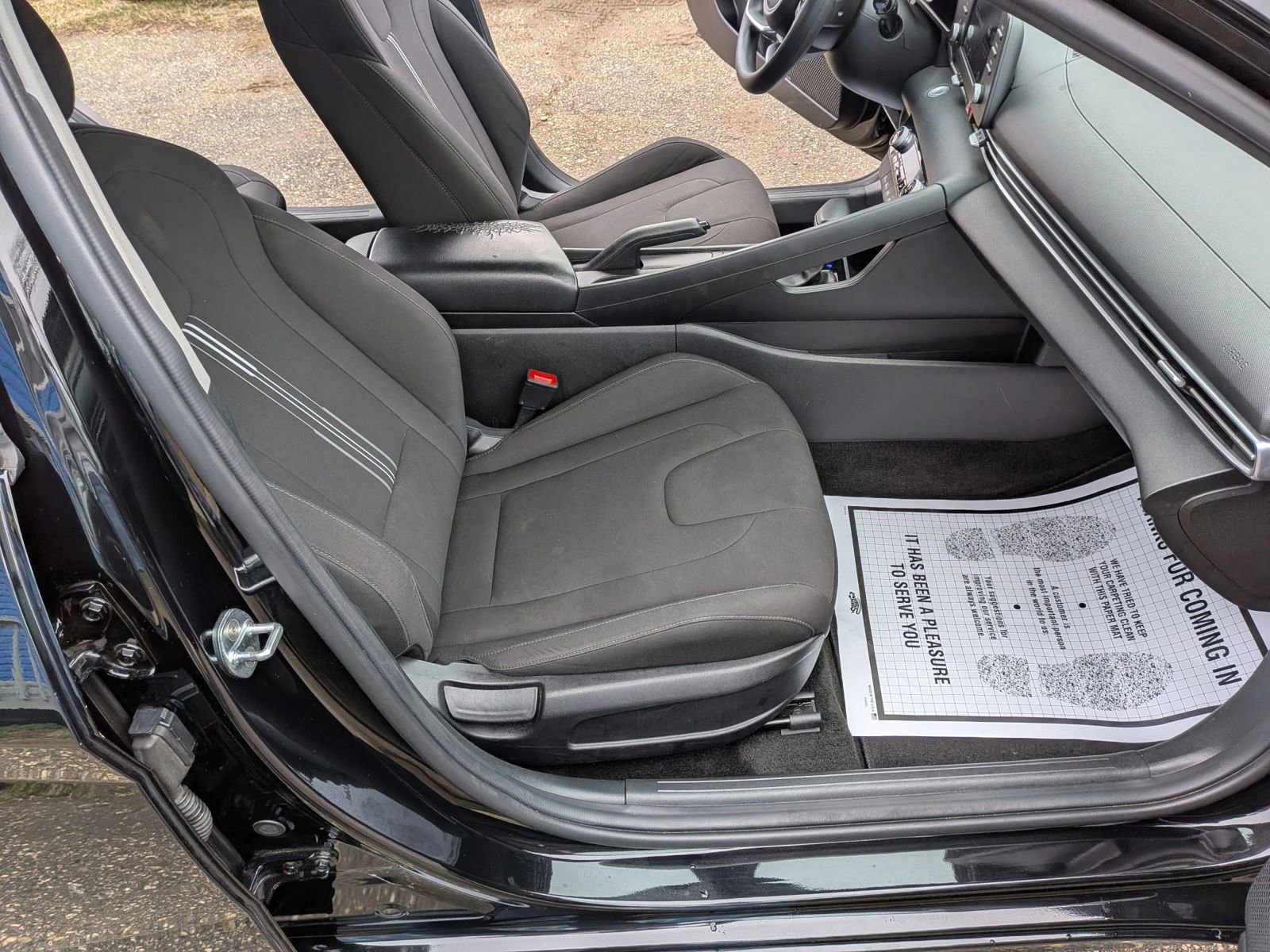 Used 2021 Hyundai Elantra SEL image 32