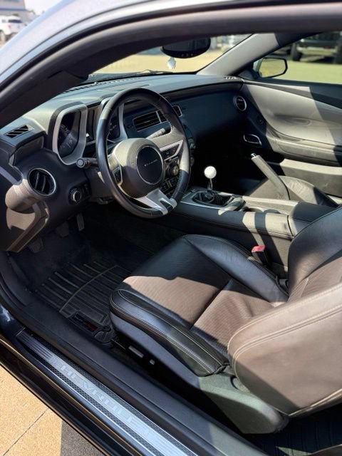 Used 2010 Chevrolet Camaro SS w/ RS Package RWD image 8