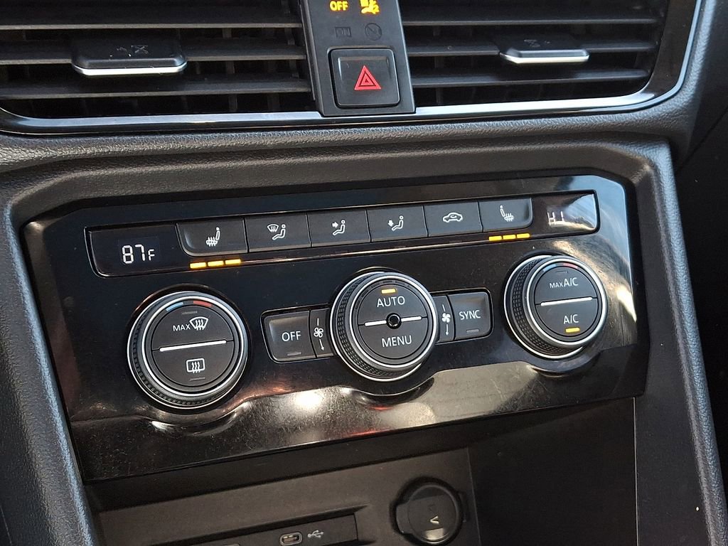 Certified 2023 Volkswagen Taos SEL image 16