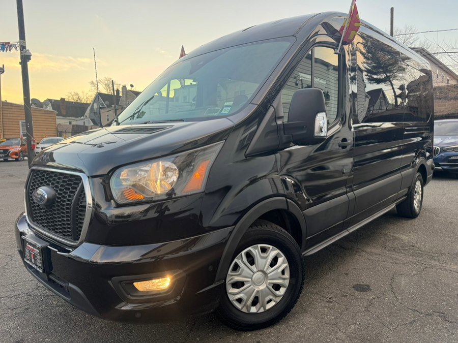 Used 2024 Ford Transit 350 XLT RWD image 2