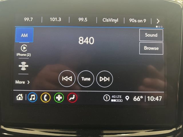 Used 2022 Chevrolet Traverse LT w/ LPO, 'HIT The Road' Package AWD/4WD image 15